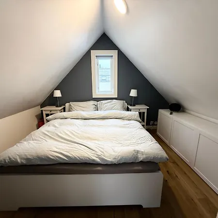 3-bedroom In Center *
